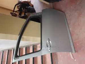 Toyota Wish 2005-2007 Front Right Hand Door Assembly