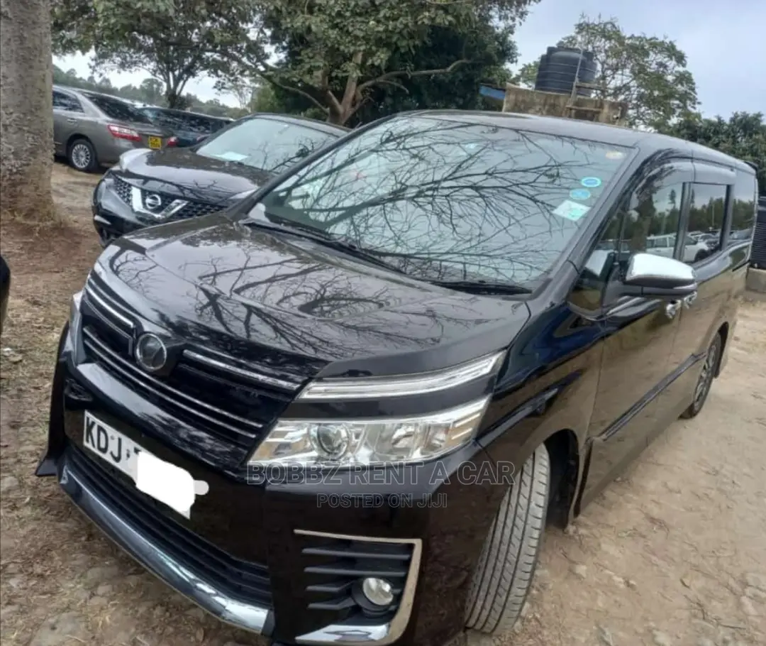 Toyota Noah Newest Model Available for Hire
