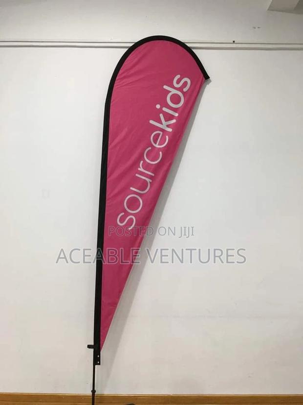 3.5 Teardrop Flags(Complete) - main view