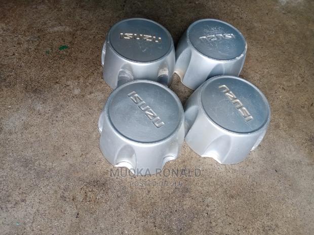 Isuzu D-Max Caps - thumbnail 2