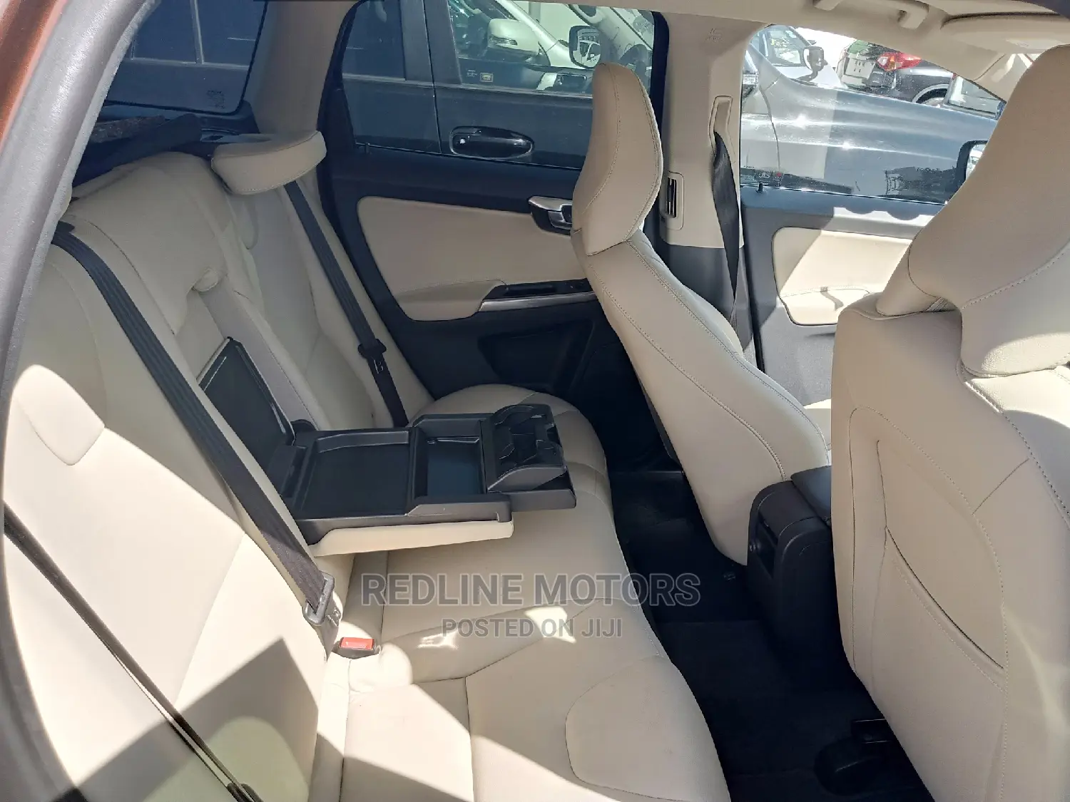 Volvo XC60 T5 AWD 2016 Orange
