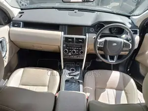Land Rover Discovery 2016 Green