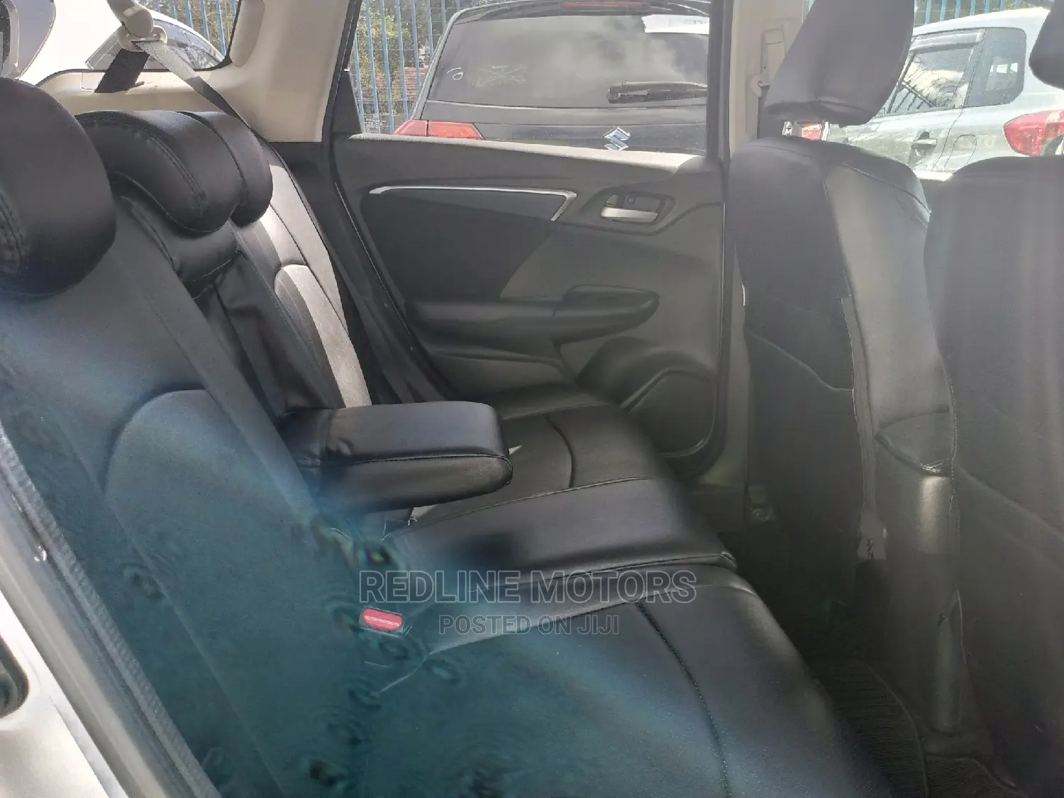Honda Fit Shuttle 1.5 Hybrid 2WD 2016 Silver