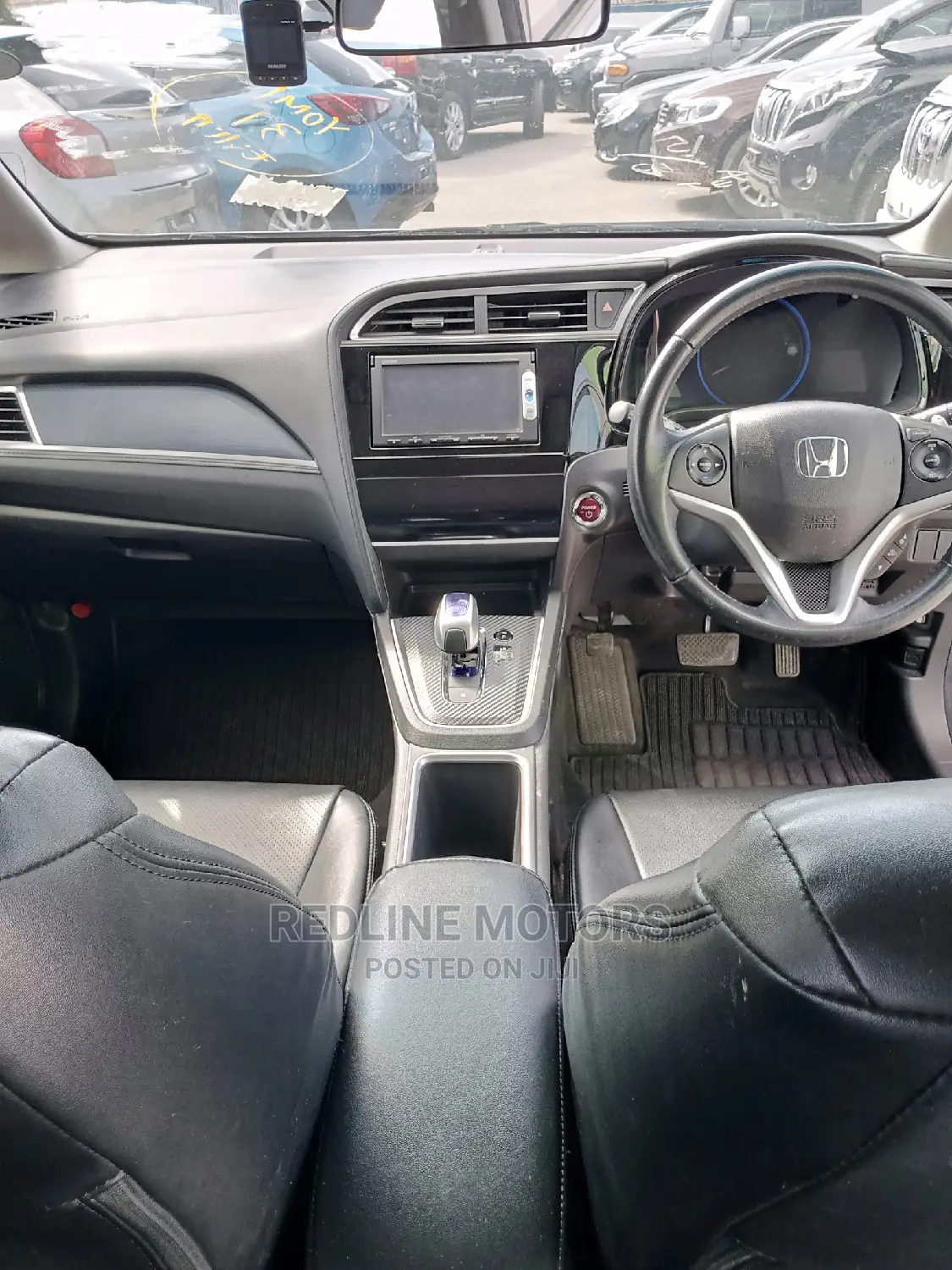 Honda Fit Shuttle 1.5 Hybrid 2WD 2016 Silver