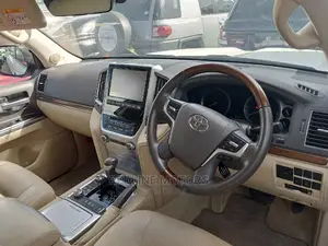 Toyota Land Cruiser 4.5 V8 TD 2016 Pearl