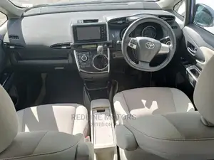 Toyota Wish 2016 Blue