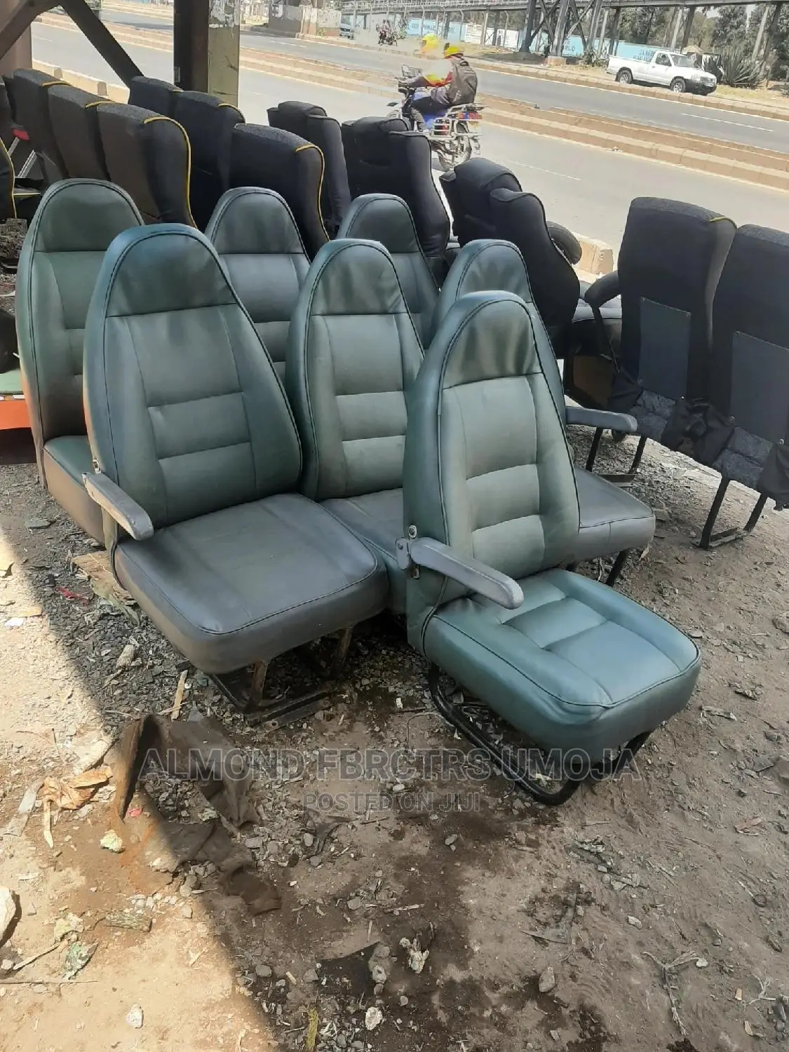 Tour Seats