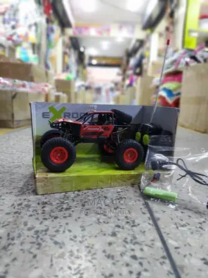 Off-Road Remote Control Vehicles