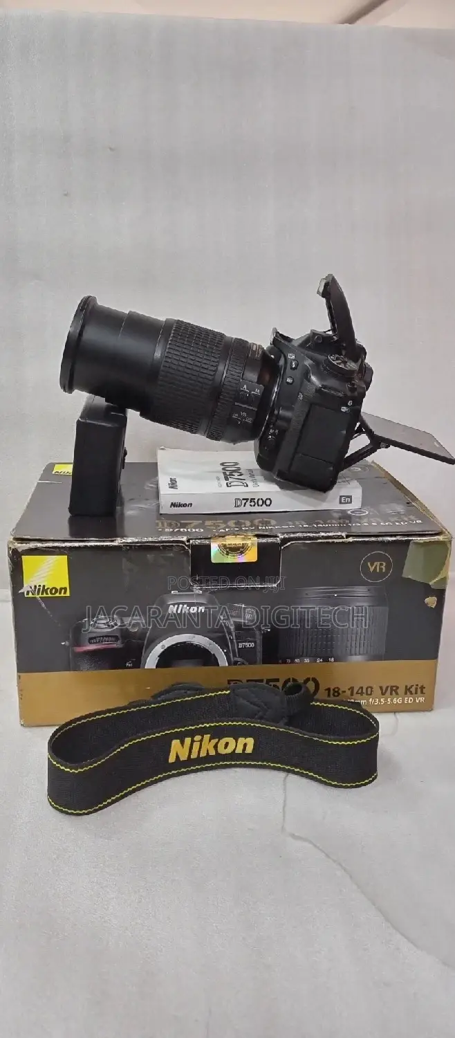 Nikon D7500 DSLR Camera With 18-140mm Lens