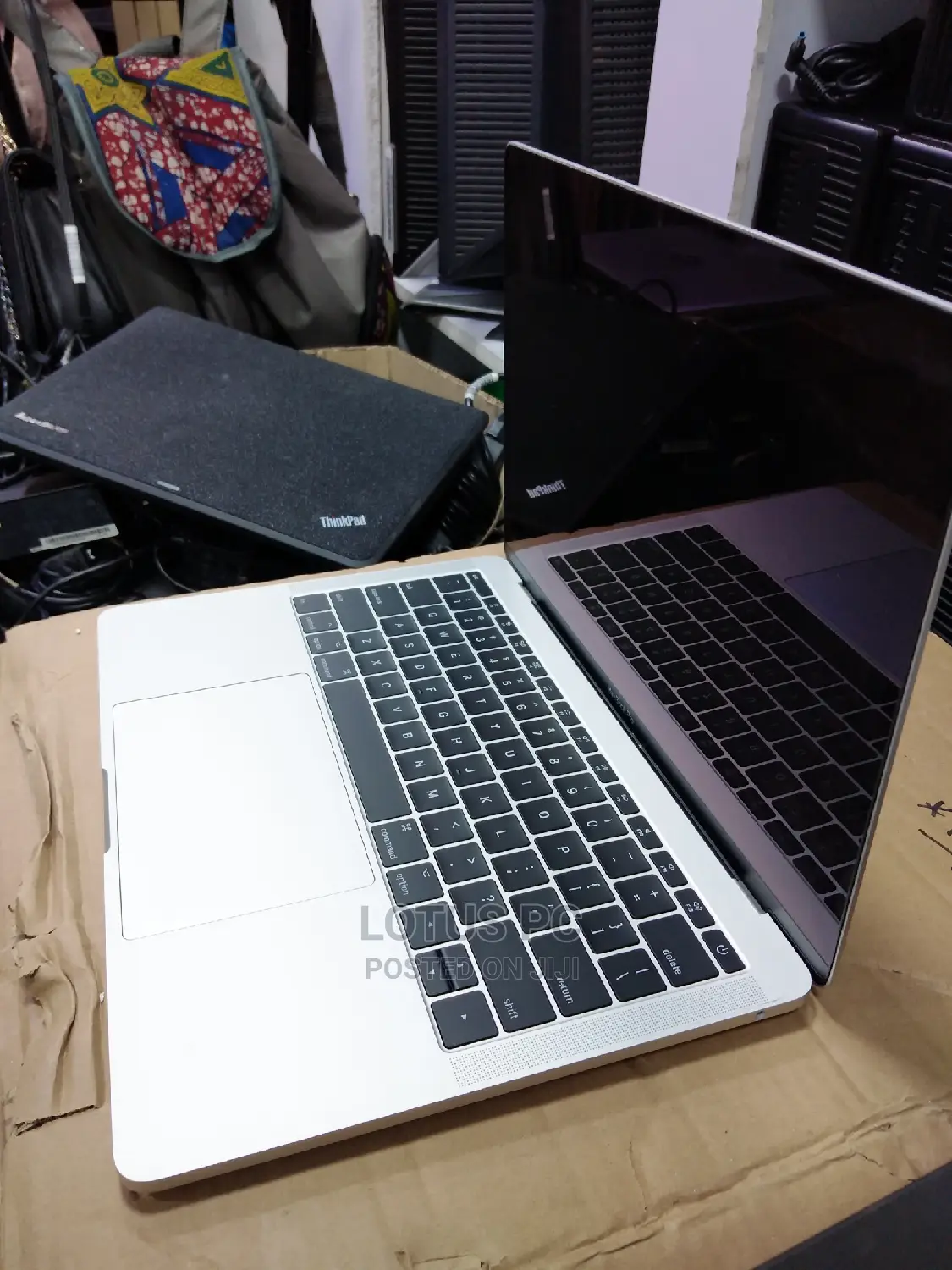 Laptop Apple MacBook Pro 2017 16GB Intel Core I7 SSD 512GB