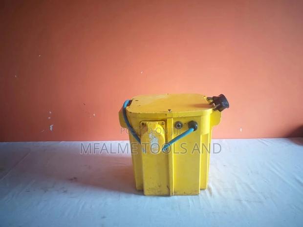 Transformers - Step Down 5.0kva Portable - Ex-Uk - thumbnail 4