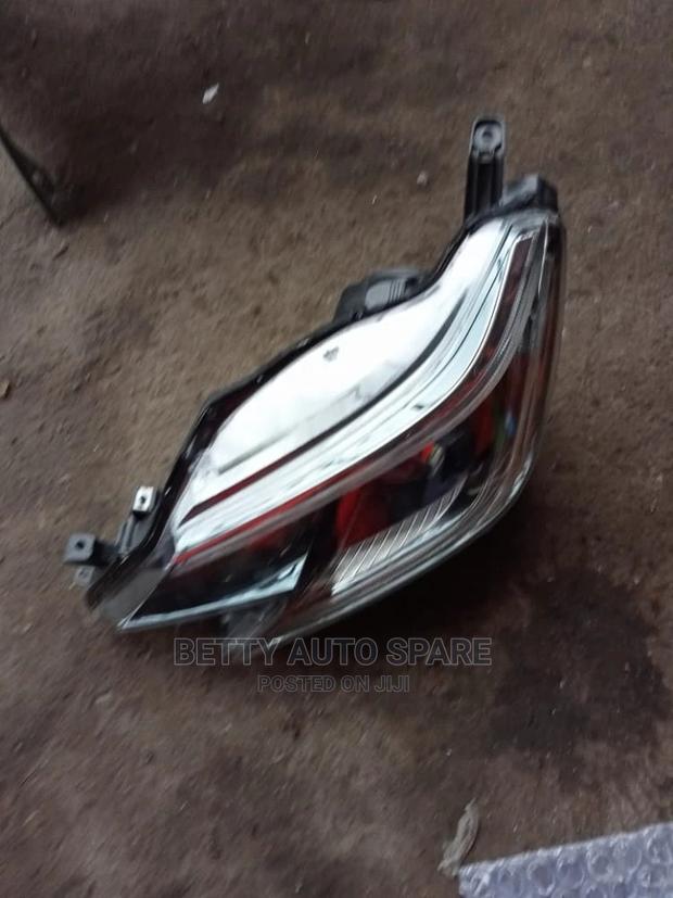 Mark X 2015 Headlight