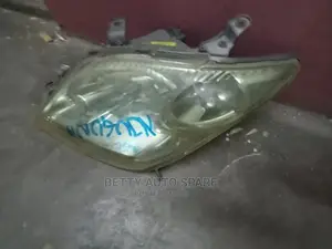 Ist Headlight Xenon