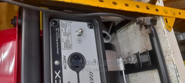 Original Honda Backup Generator Ez3000 - thumbnail 4