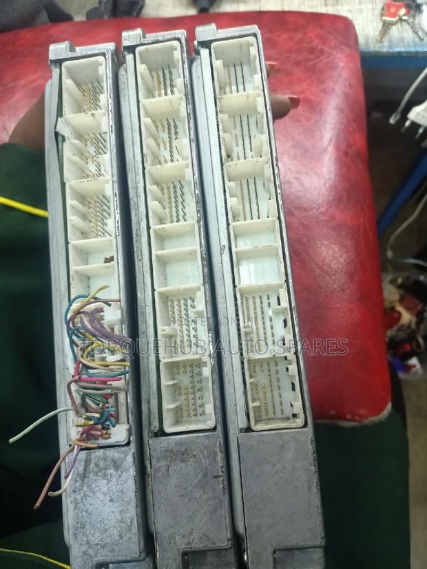 Toyota ISIS 2006 Engine Control 1AZ 4WD - main view