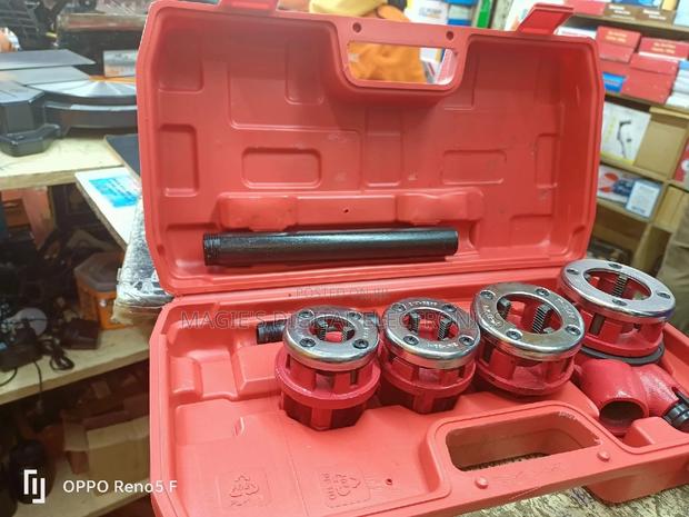 Ratchet Die Stock - main view