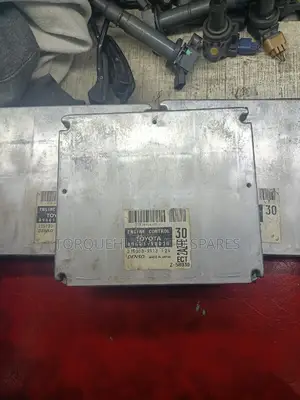 Toyota Alphard Engine Control Module 2AZ