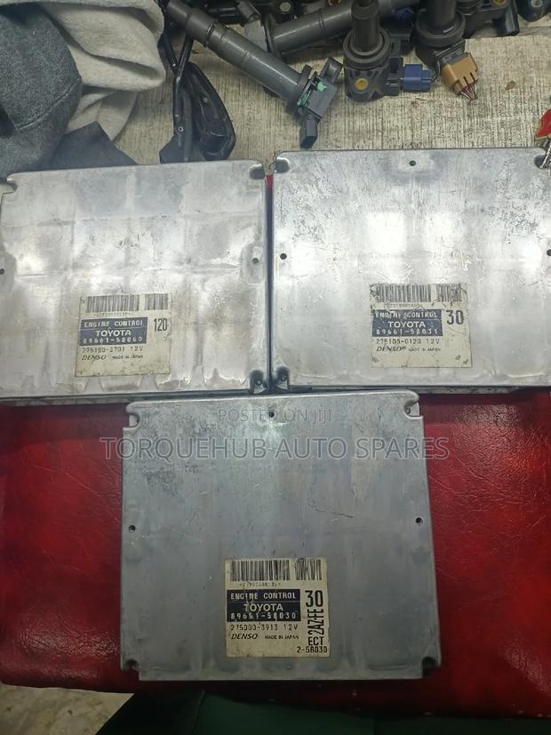 Toyota Alphard Engine Control Module 2AZ - main view