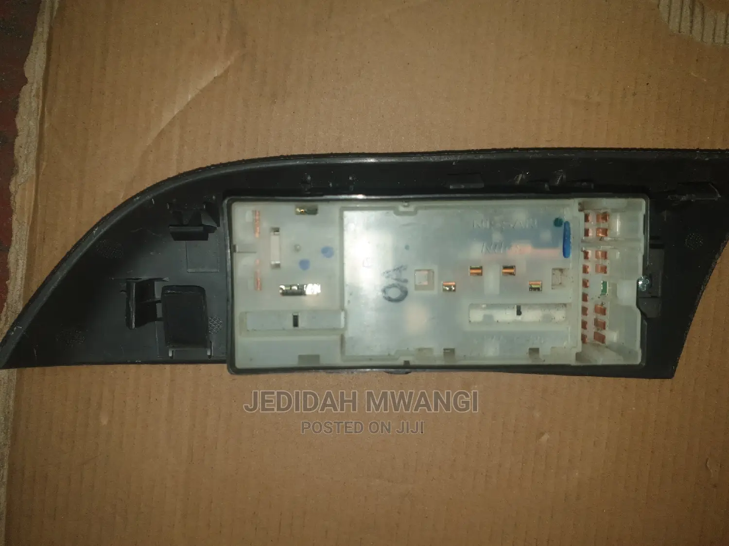 Vanette NV 200 Main Door Switch