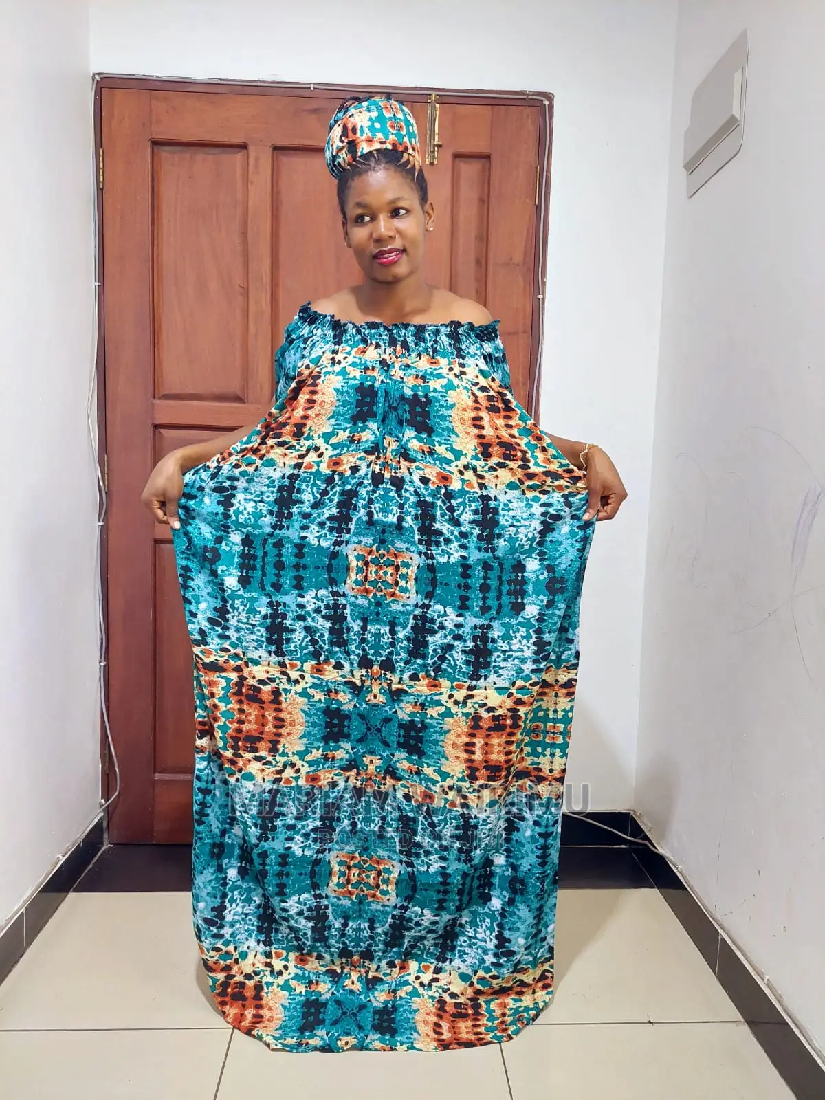 Offshoulder Dera