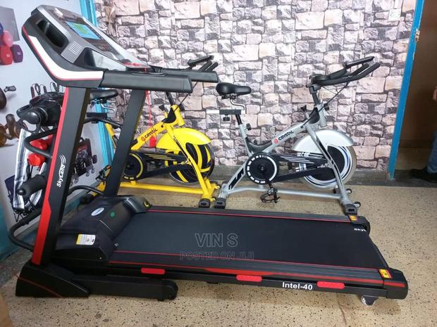 Skyland Intel 40 Semi Commercial Treadmills; Treadmills