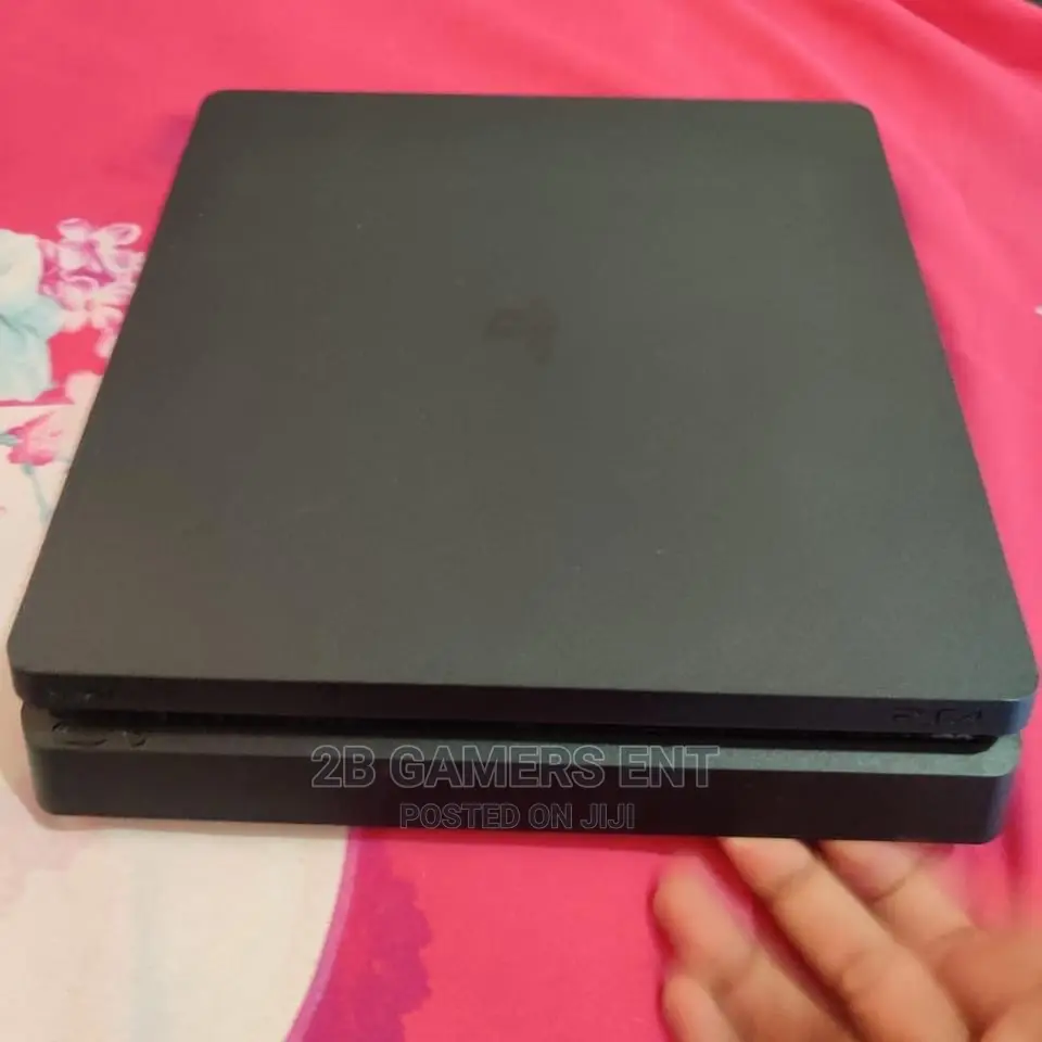 Few Months Used Slim PS4