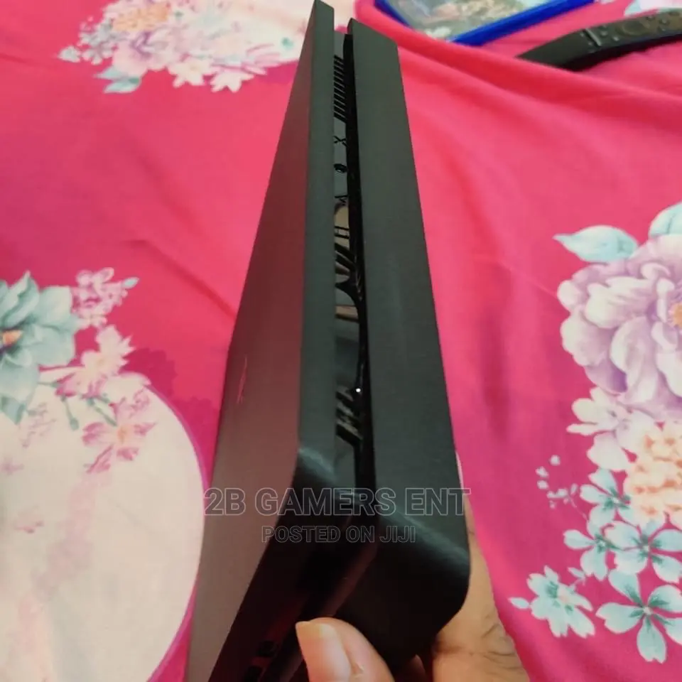 Few Months Used Slim PS4