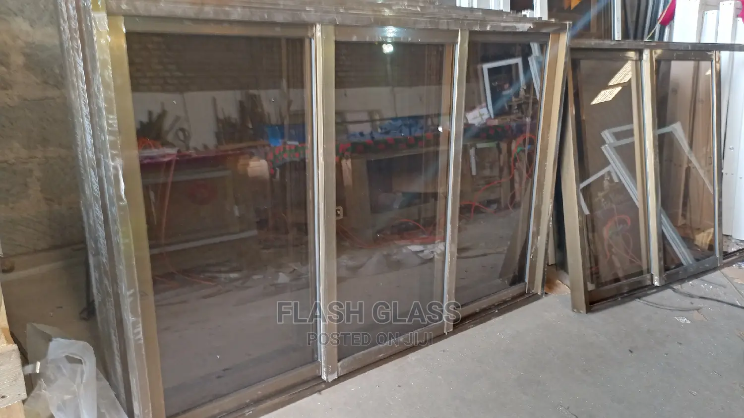 Customized Aluminium Sliding Windows