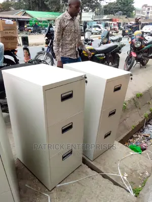 Morden Filling Cabinet 3 Drawers