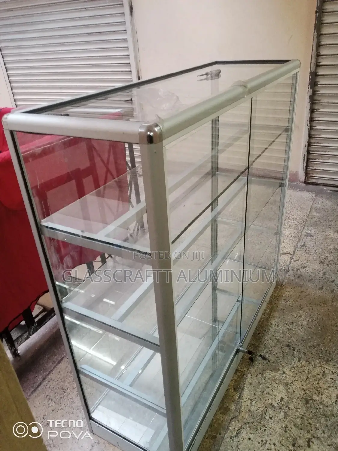 Clear Showcase