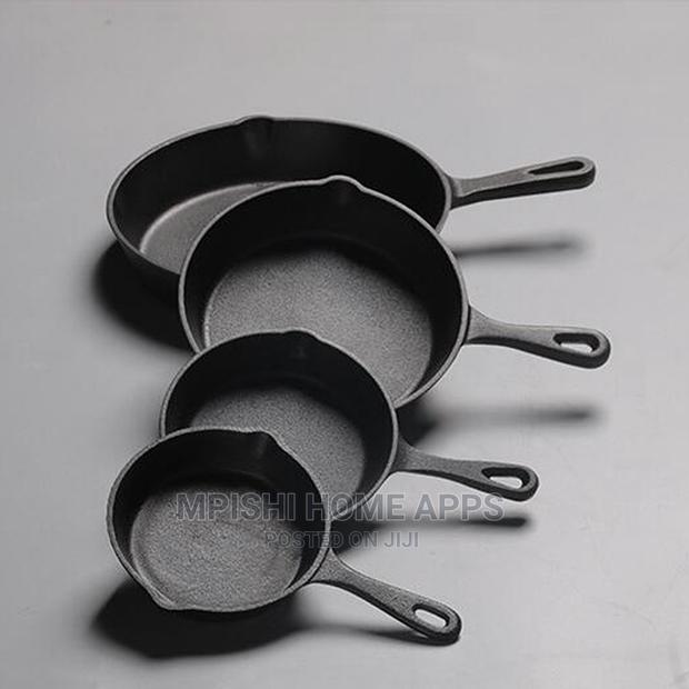4pcs Cast Iron Skillet Set