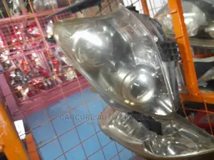 Ractis 2008 2010 Headlight Xenon