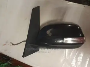 Ractis 2005 to 2010 Side Mirror With Indicator