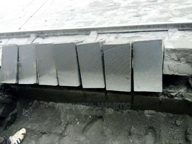 Ndarugo "Blue Machine Cut Stone - main view