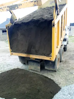 Ballast and Volcano Sand/Mai Mahiu