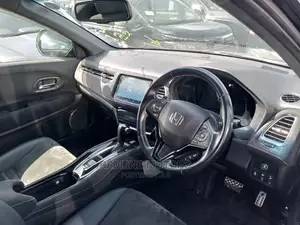 Honda Vezel 1.5 2WD 2016 Matt Black
