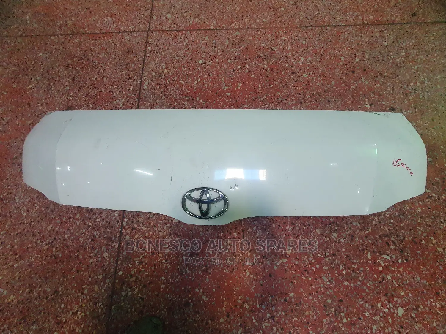 Toyota Hiace 9L Bonnets