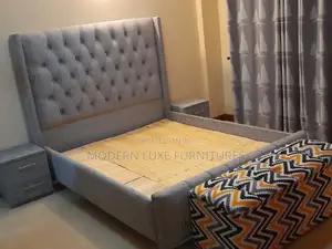 5/6 Tufted Bed Set