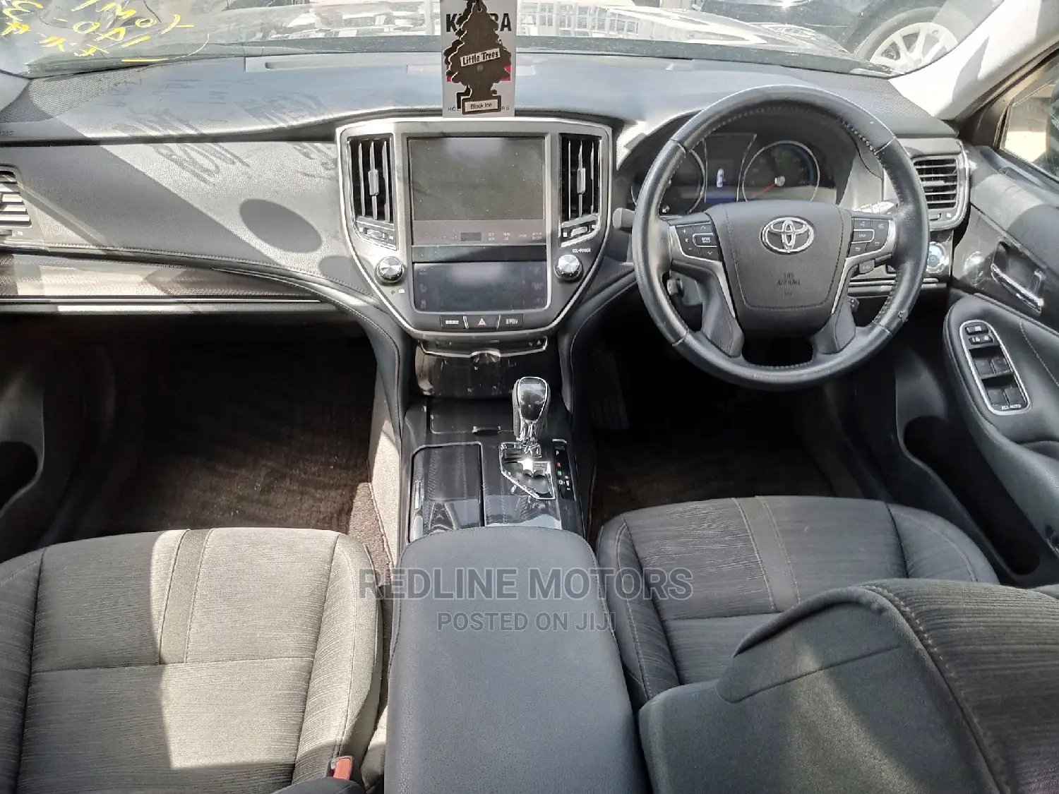 Toyota Crown 2016 Matt Black