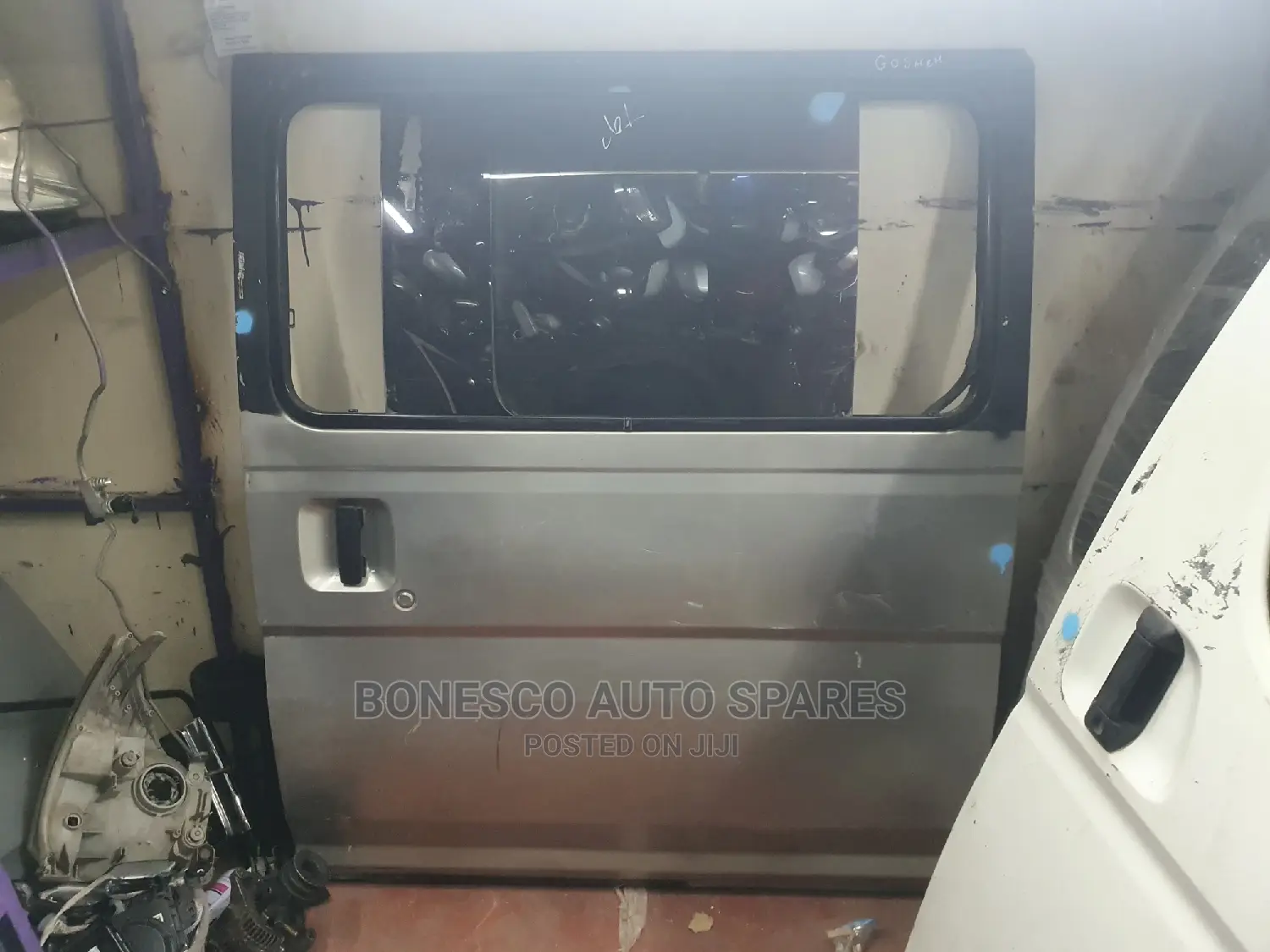 Toyota Hiace Shark 5L Sliding Door