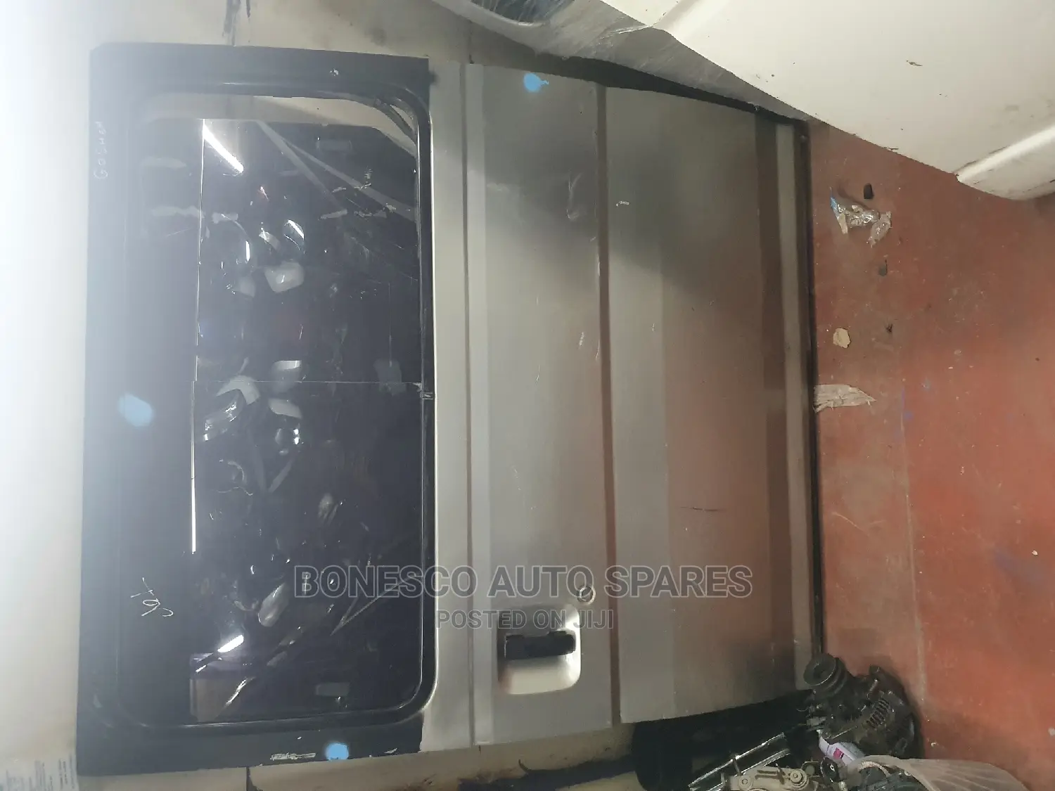 Toyota Hiace Shark 5L Sliding Door