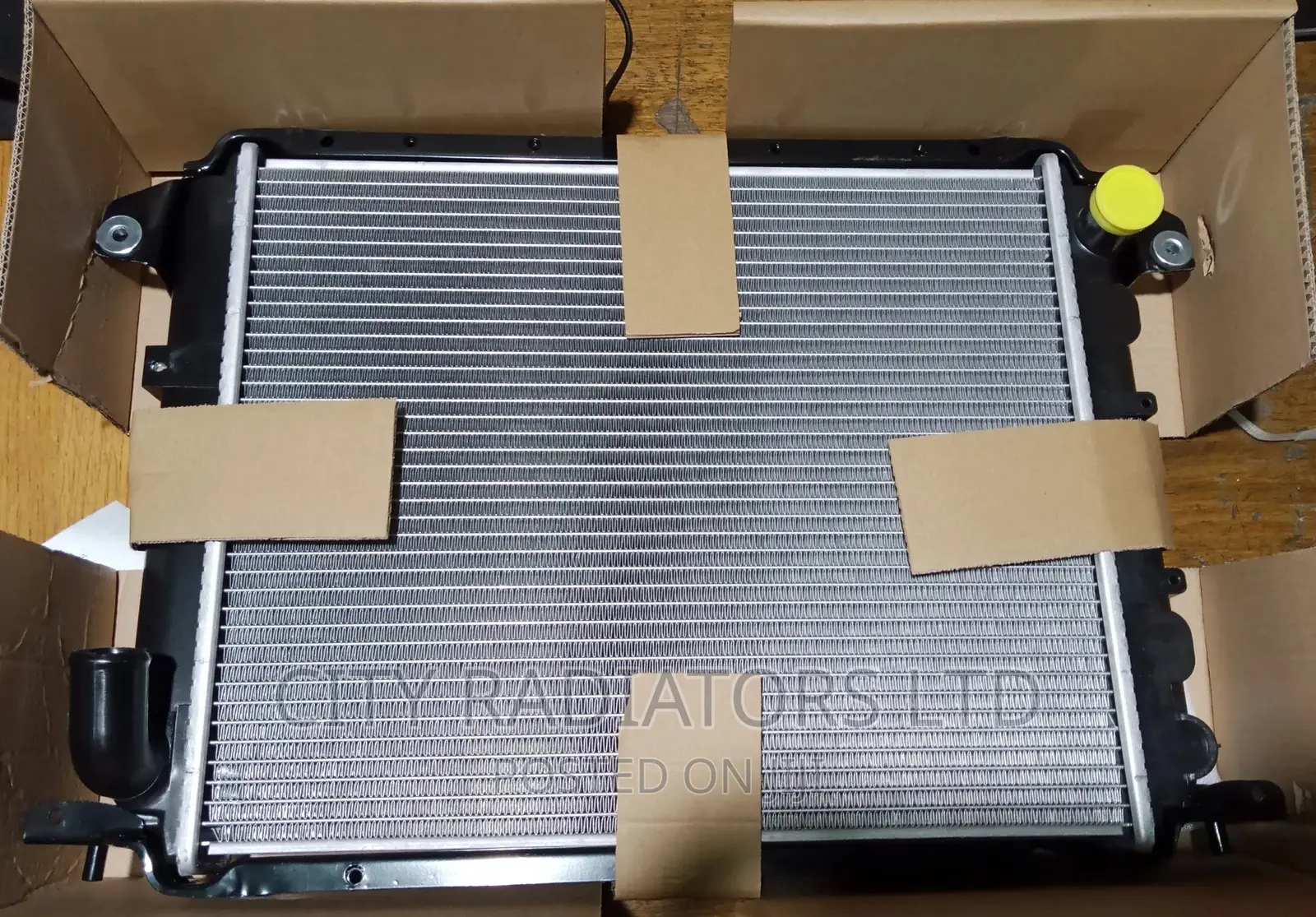 Radiator for Nissan Urvan E24 TD27.