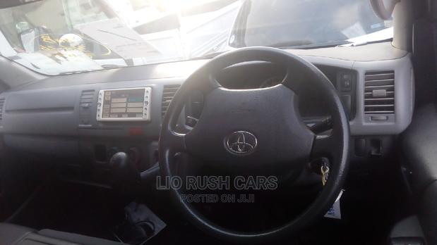 New Toyota HiAce 2012 Silver - thumbnail 5