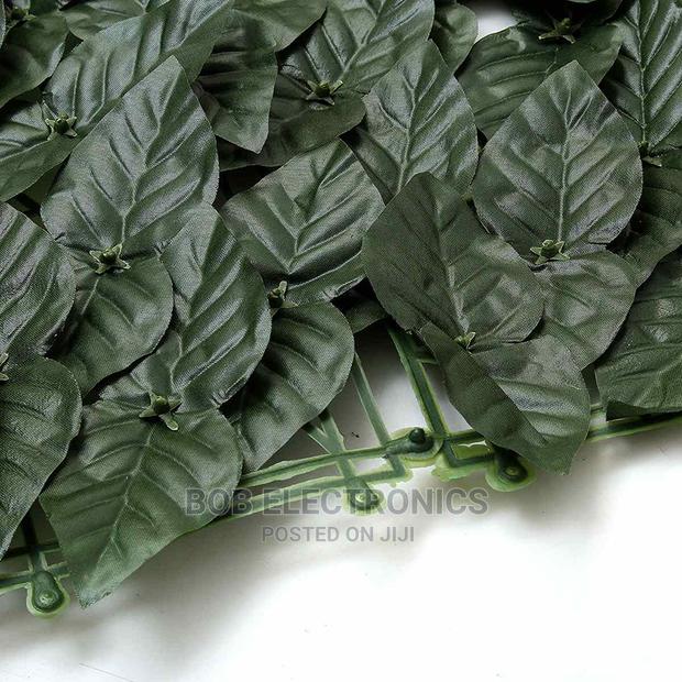Leafy Faux Privacy Fence - thumbnail 3