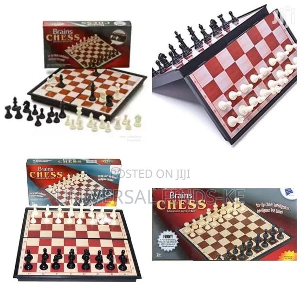 Magnetic Brain Chess Board Game - main view