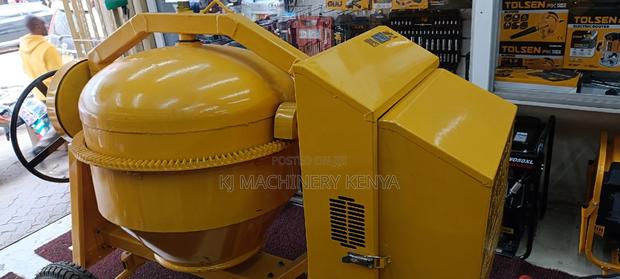 400 Litres Super Quality Concrete Mixer - thumbnail 3