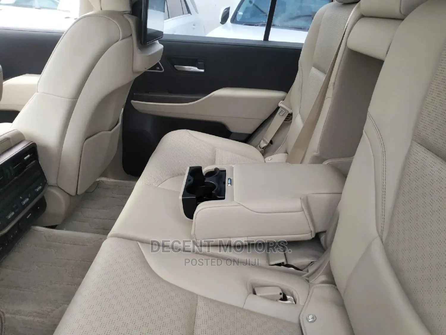 Toyota Land Cruiser 3.5 V6 2022 Gold