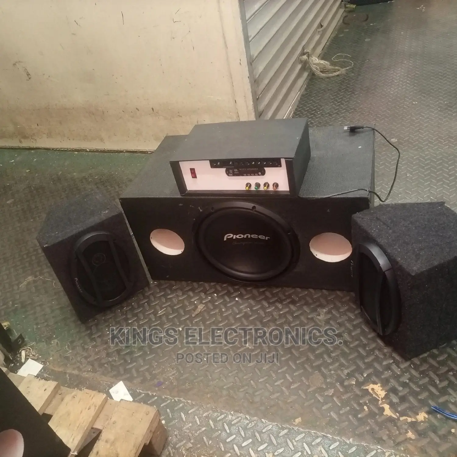 Starndard Hometheatre.
