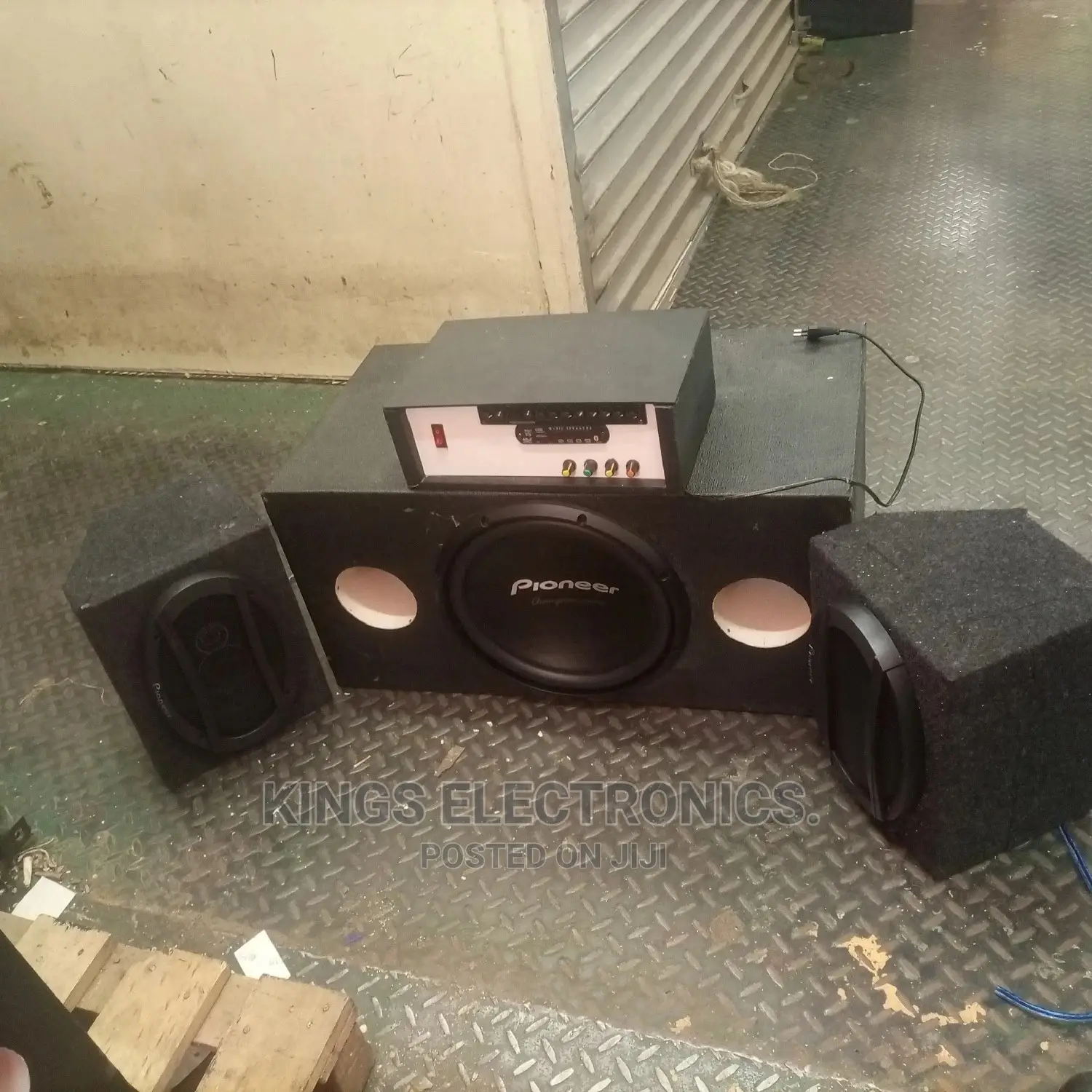 Starndard Hometheatre.