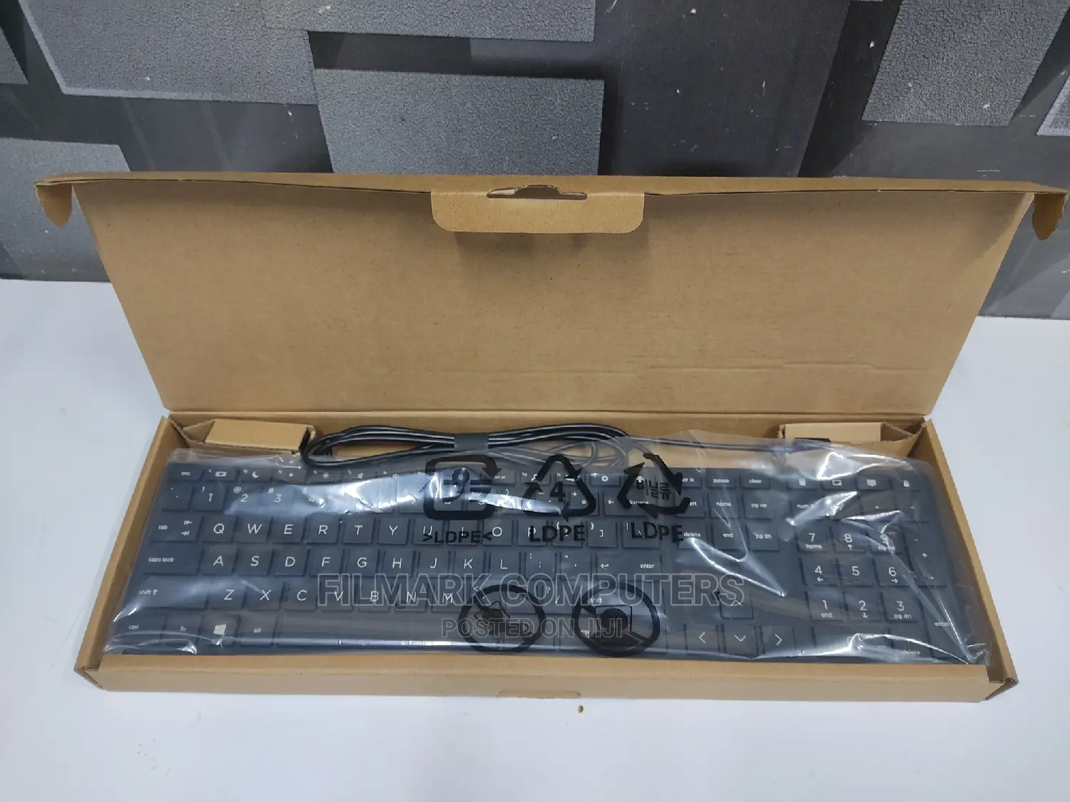 Original HP Wired Desktop 320K Keyboard